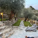 Ginny Dachi Farm Appartement *